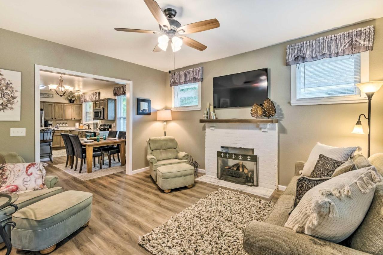 Remodeled Downtown Hot Springs Home With Porch المظهر الخارجي الصورة