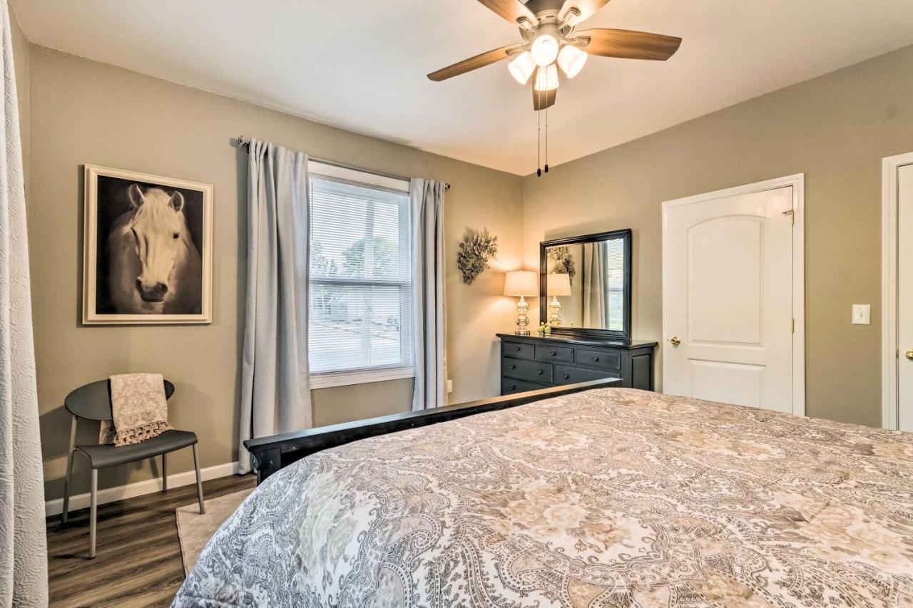 Remodeled Downtown Hot Springs Home With Porch المظهر الخارجي الصورة