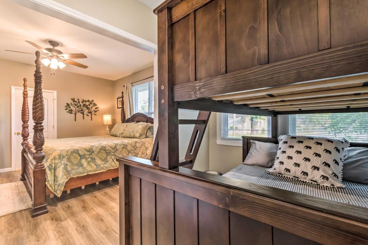 Remodeled Downtown Hot Springs Home With Porch المظهر الخارجي الصورة