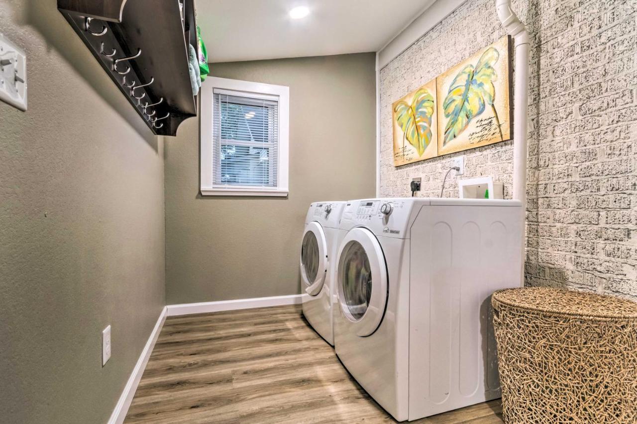 Remodeled Downtown Hot Springs Home With Porch المظهر الخارجي الصورة